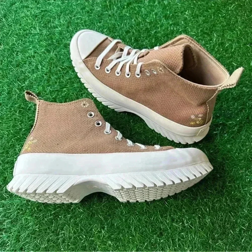 ✨New✨Converse Chuck Taylor All Star Lugged 2.0 Hi Sand Dune - Picture 3 of 8